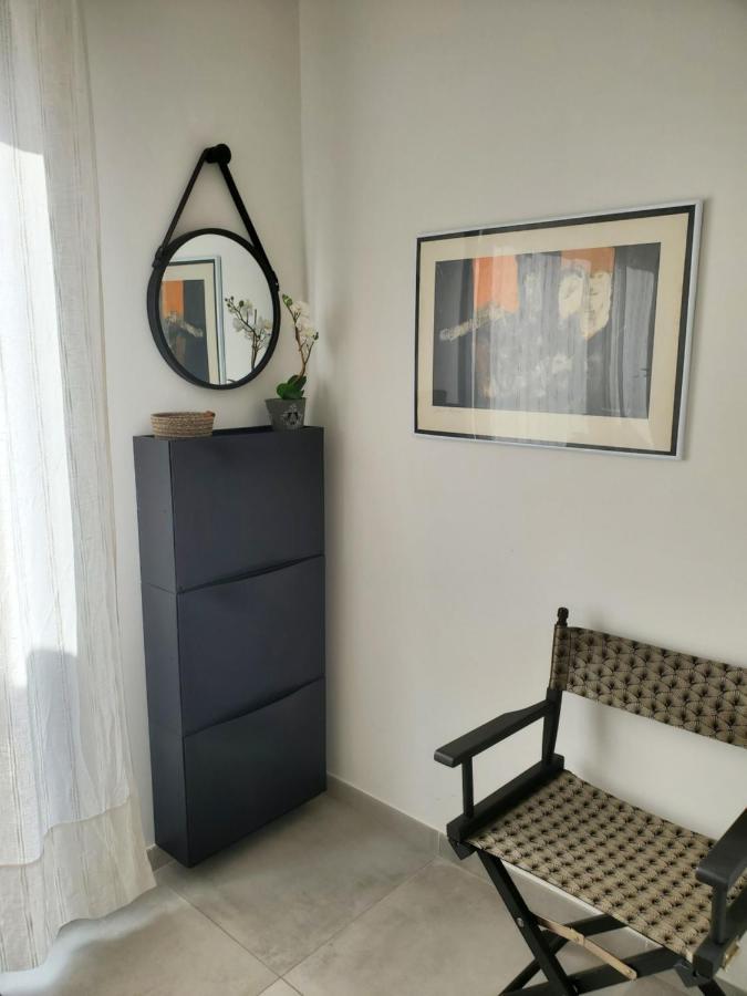 Charmant Studio Moderne Avec Exterieur "Dormir En Provence" Fontvieille Eksteriør billede