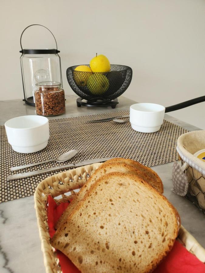 Charmant Studio Moderne Avec Exterieur "Dormir En Provence" Fontvieille Eksteriør billede